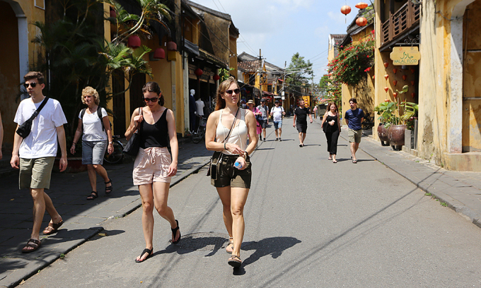Hoi An to collect entry fees from visitors to fund conservation