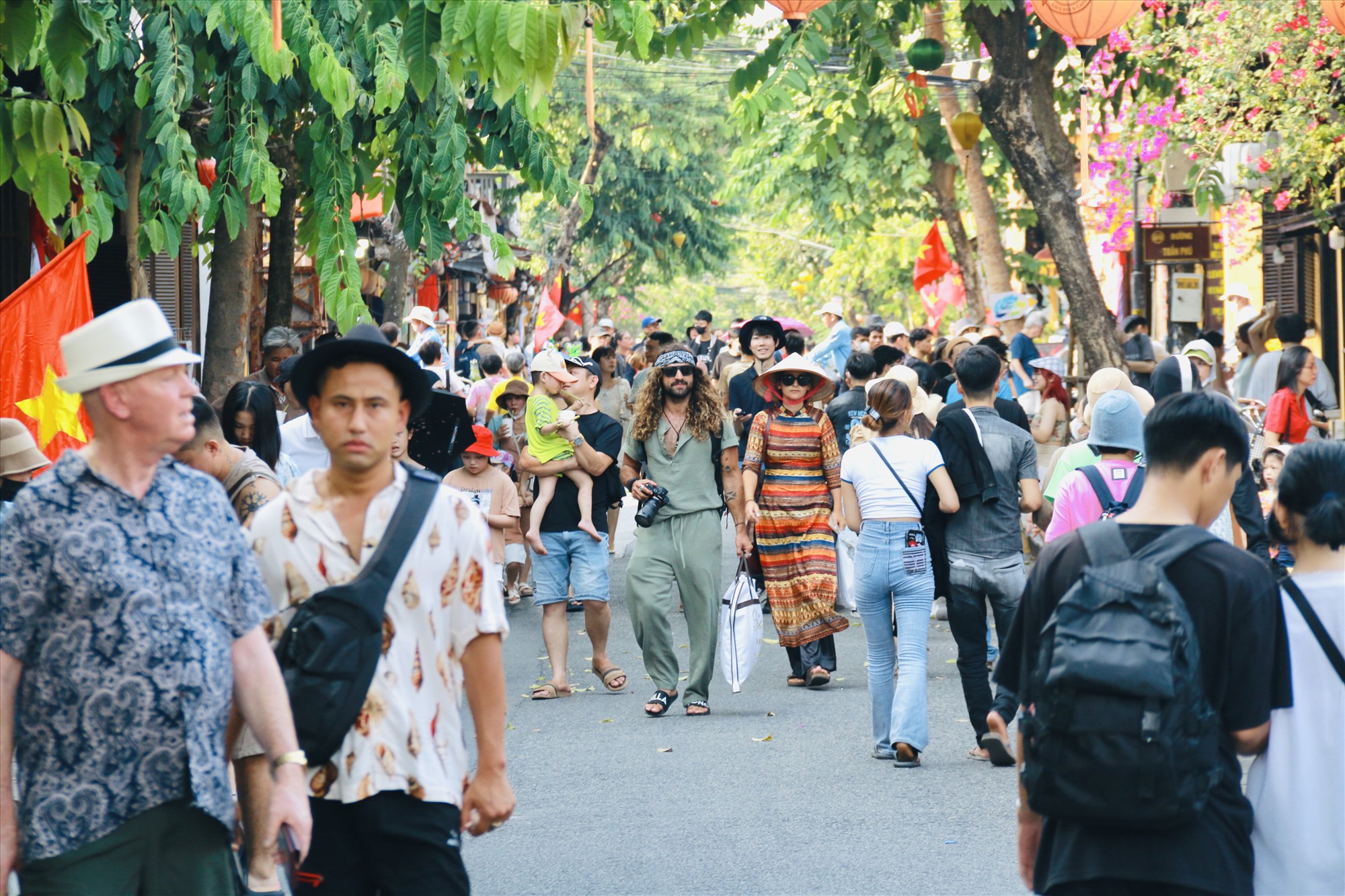 A rush of visitors to Quang Nam on National Day 2023
