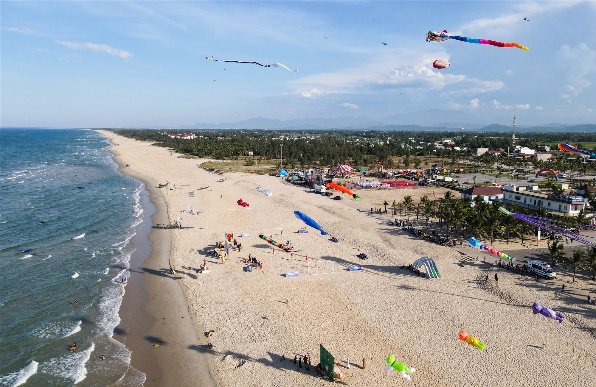 Kite festival in Tam Thanh beach